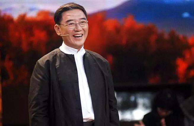 小大夫，巷弄深處的醫(yī)療溫情與特色小店的故事。