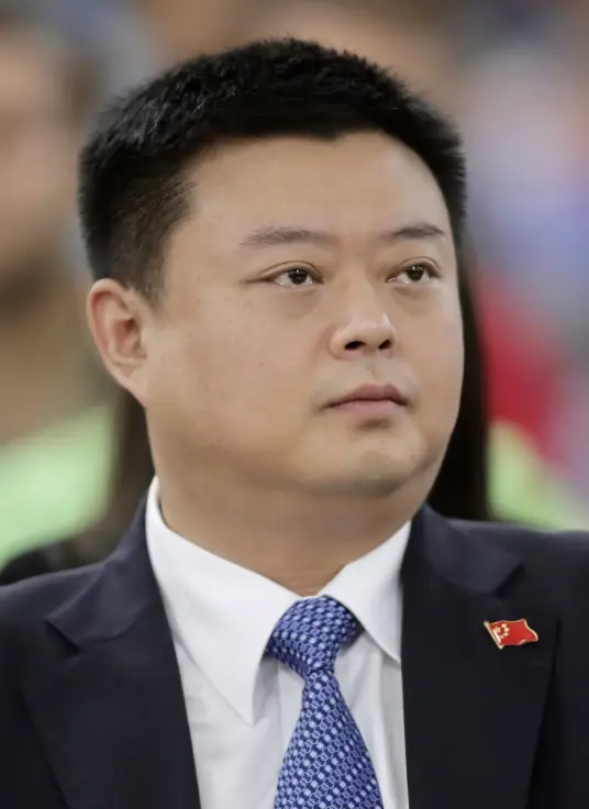 信威集團(tuán)王靖，動(dòng)態(tài)變化中的力量，引領(lǐng)未來(lái)自信的新篇章